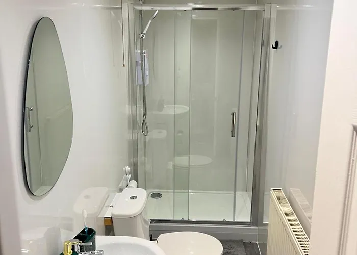 J&f In * Leeds (West Yorkshire)