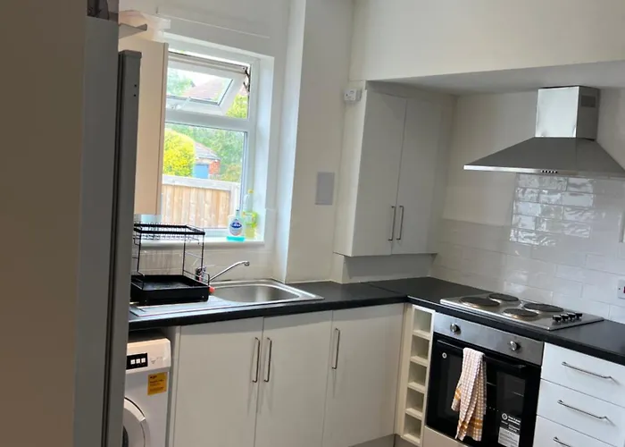 J&f In منزل للإقامة *